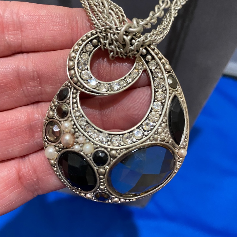 Unique Necklace - Picture 3 of 3